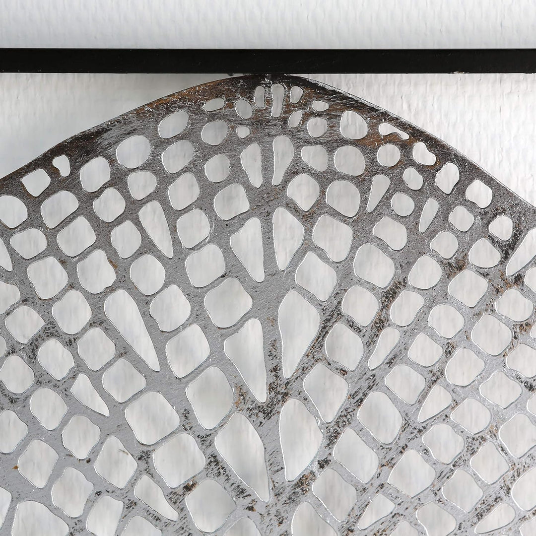 Casablanca - Wand-Deko Leaf aus Metall - antik Silber in dunkelbraunem Rahmen 1 silbernes Blatt