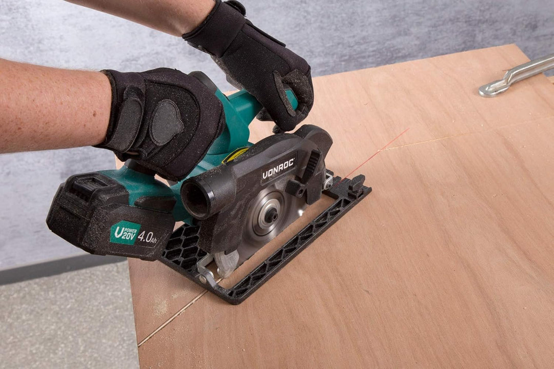 VONROC Handkreissäge Akku 20V - Akku Kreissäge 150mm, Säge inkl. Laserführung & Staubabsaugung - Mit