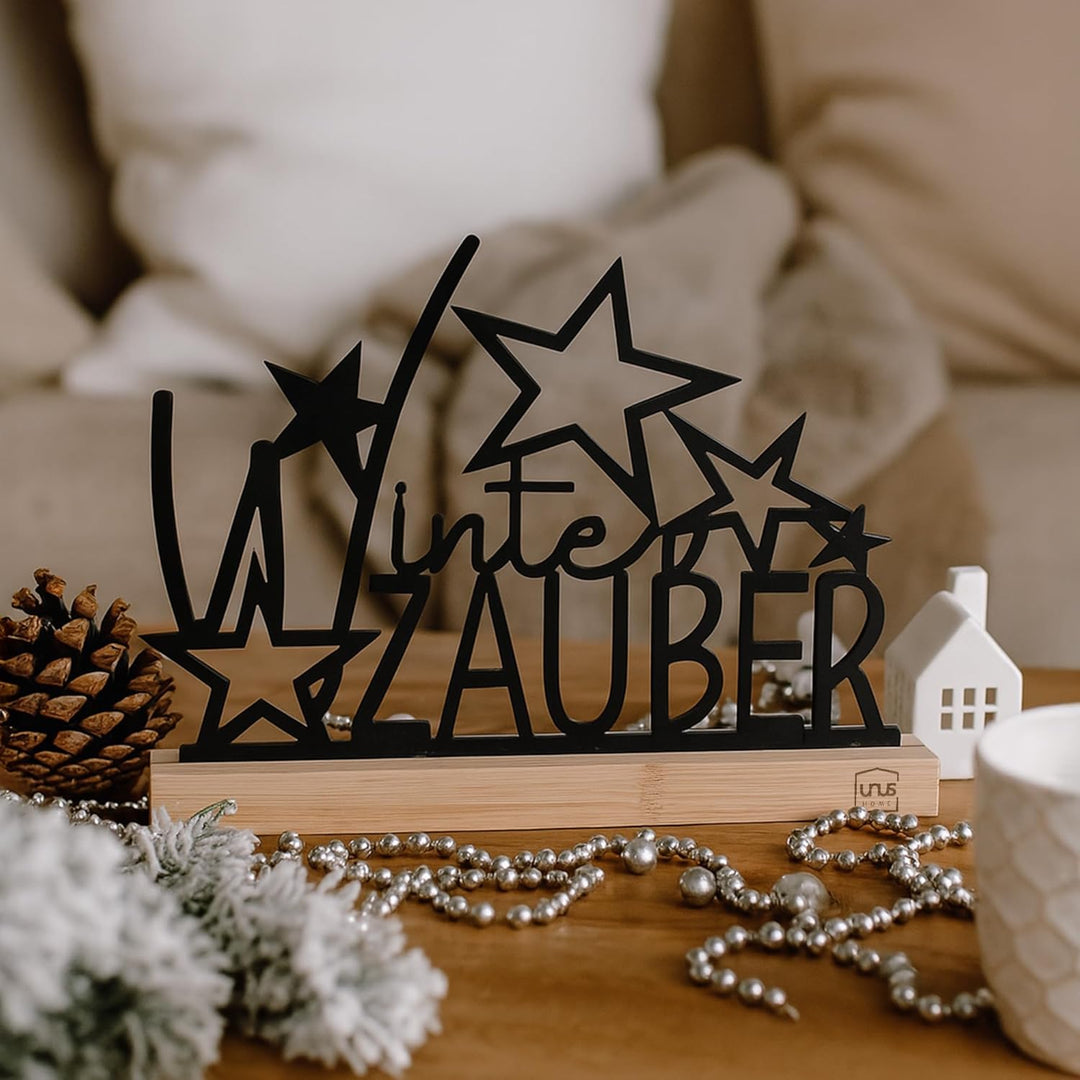 UNUS Aufsteller Winterzauber mit Sternen Winterdeko aus Metall mit Bambusfuss 26x19,5 cm in Schwarz