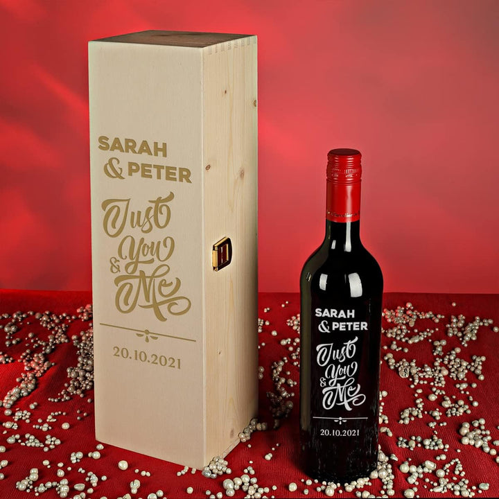 Wein Geschenkset 2-TLG - personalisiert mit Wunschgravur - 1x gravierte Weinflasche 700 ml und 1x Ho