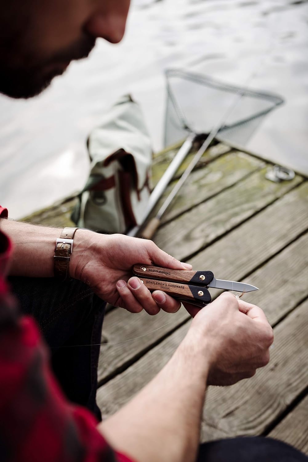 Gentlemen's Hardware 7-in-1 Stiftmesser Multitool Akazienholz und Titan-Finish, GEN272 braun