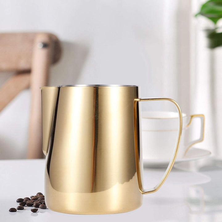 Milchschaum Krug, Gold Edelstahl Milchkännchen Aufschäumkännchen mit Spitzer Ausguss Kaffee Dampfkru