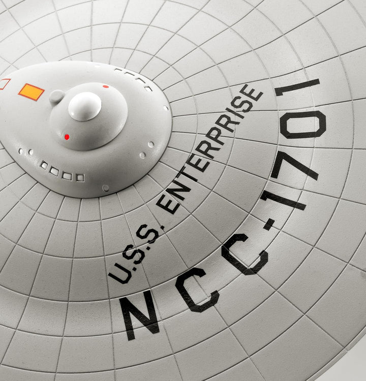 Revell 04991/4991 Star Trek James T. Kirk 04991 U.S.S. Enterprise Science Fiction Bausatz 1:600, 1/6