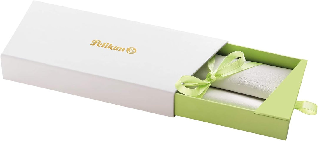 Pelikan Fine-Writing 815246 Kolbenfüllhalter M 200 Pastell-Grün, Feder EF Füllhalter - EF-Feder, Fül