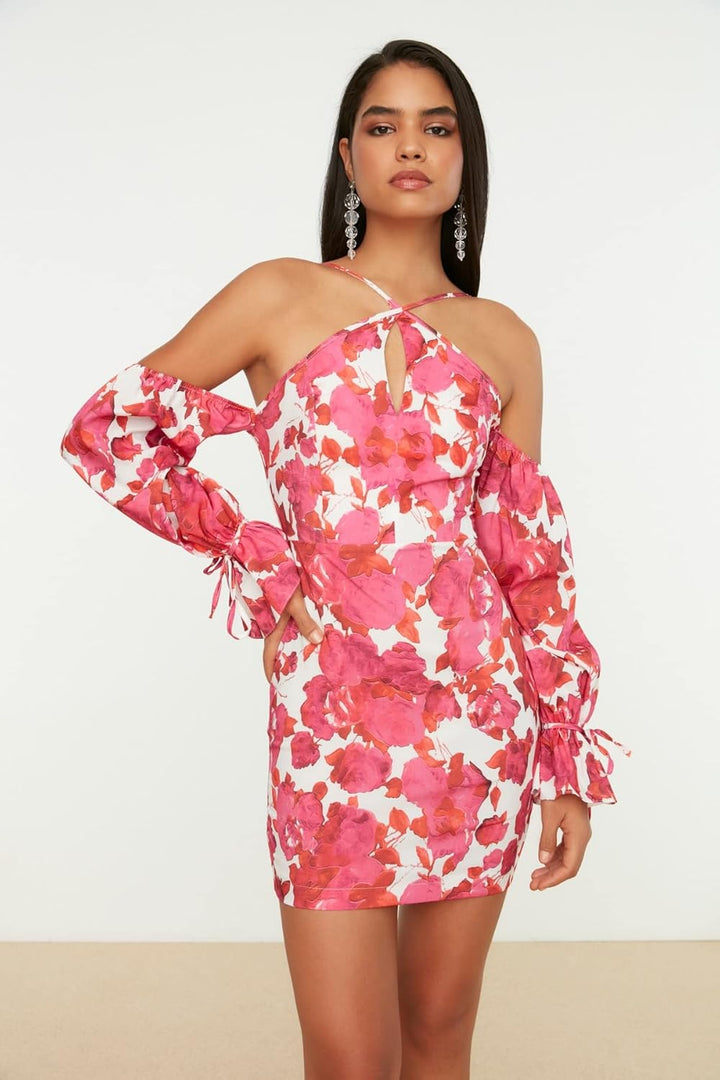 TRENDYOL Damen Kragen Detailliertes Popelin-Kleid Dress, 36