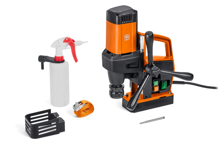FEIN Kleine und extrem leichtgewichtige 1-Gang Endurance-Magnet-Kernbohrmaschine KBE 32 QW bis 32 mm