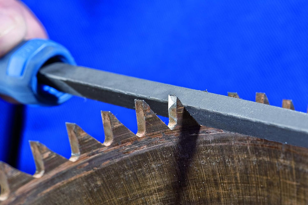 PFERD TOOLS Dreikant-Sägefeile normal, 150mm, dreieckige, spitz zulaufende Feile, Einhieb 2 auf drei