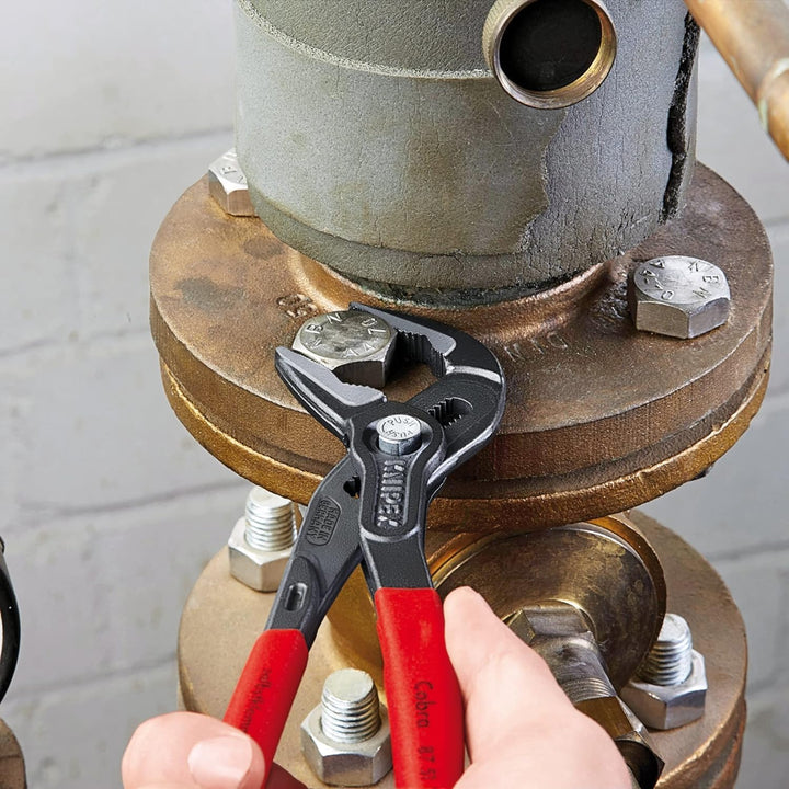 KNIPEX SB Cobra ES, Wasserpumpenzange | Rohrzange, extra schlank, Chrom-Vanadium, atramentiert, 250