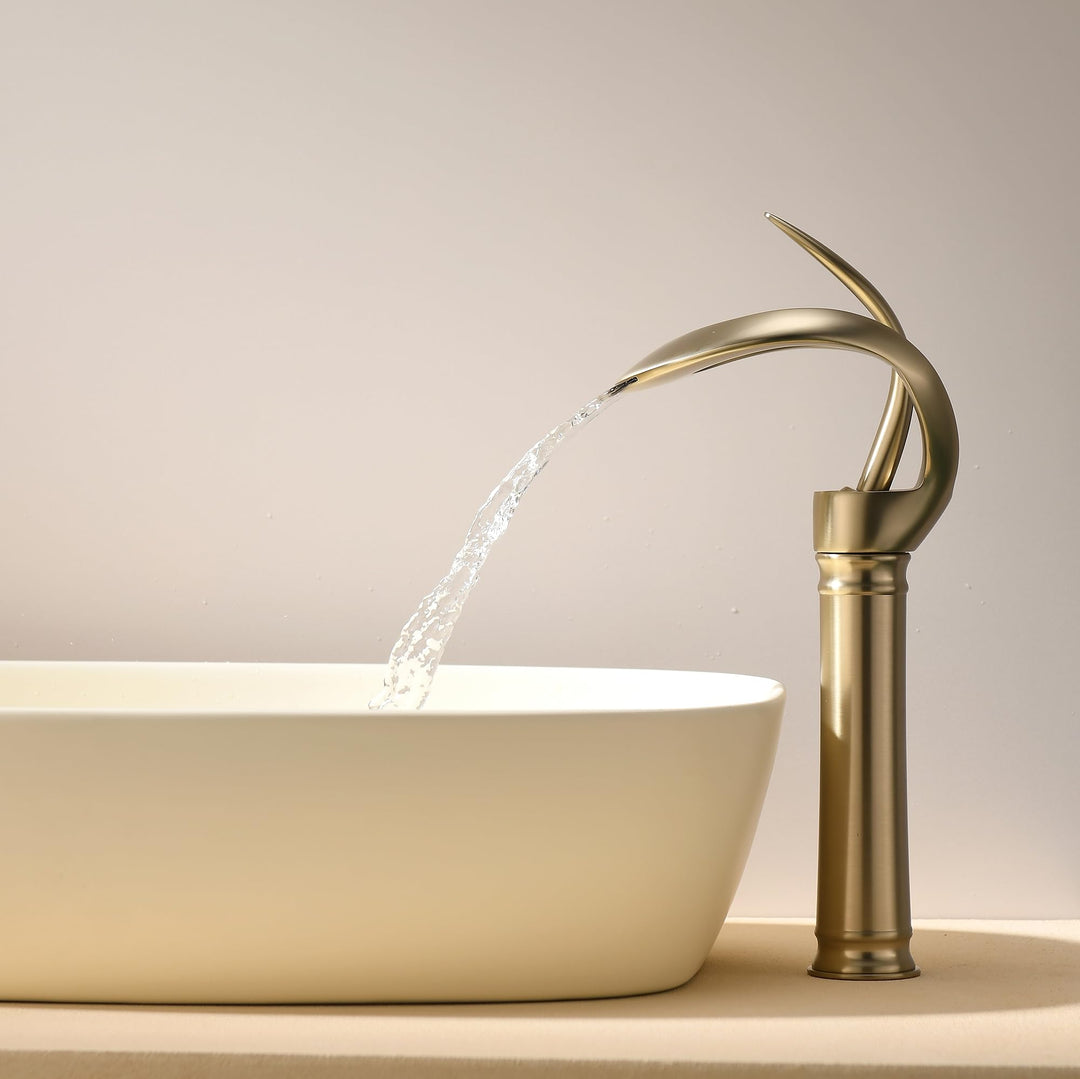 Wasserfall Wasserhahn Gebürstetes Gold,waschtischarmatur hoch wasserhahn Bad Wasserfall Waschtischar