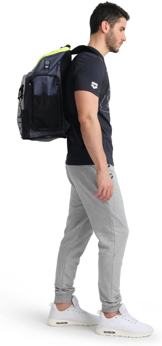 arena Spiky III Schwimm Rucksack 45, Freizeit- und Sportrucksack aus Wasserabweisendem Material, Gep