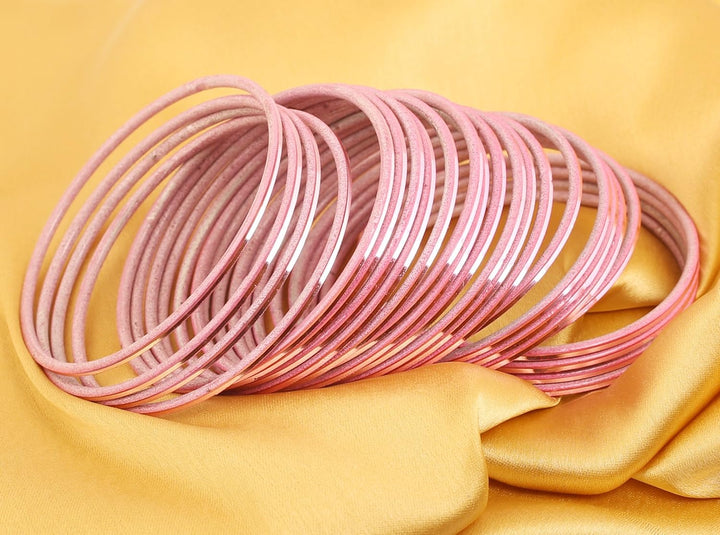 Touchstone Armreif Sammlung modern hübsch attraktiven Look Handgelenk Füller dünne Designer-Schmuck