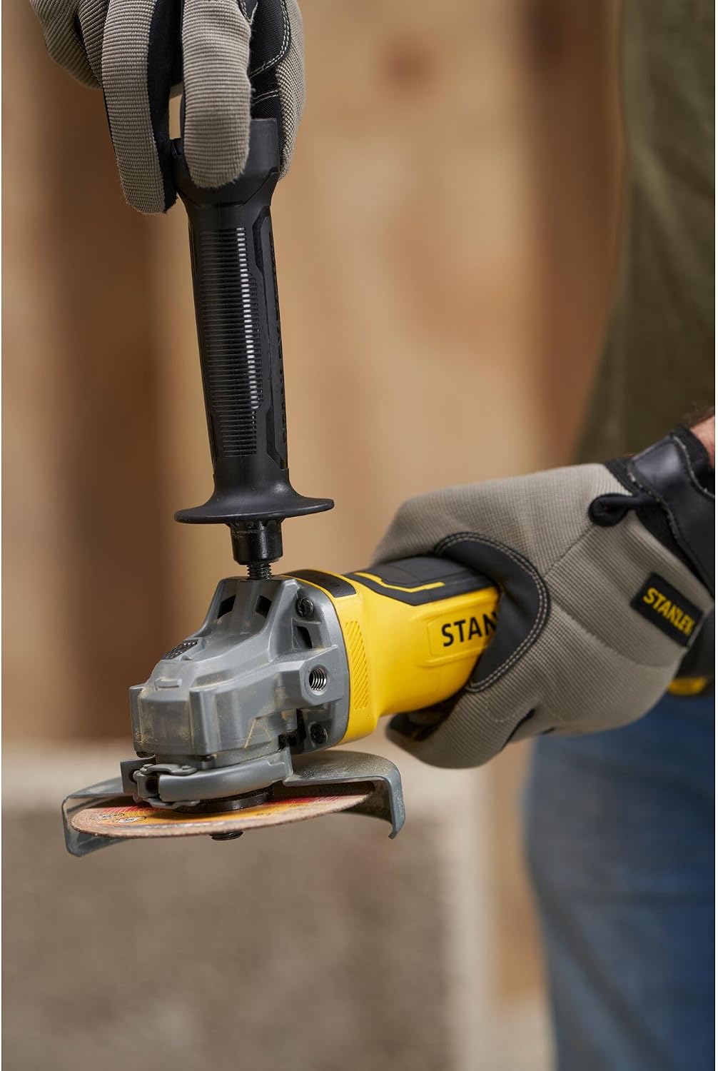 Stanley FatMax V20 Akku-Winkelschleifer SFMCG700B (18V, 125mm Scheiben-ø, bürstenloser Motor, robust