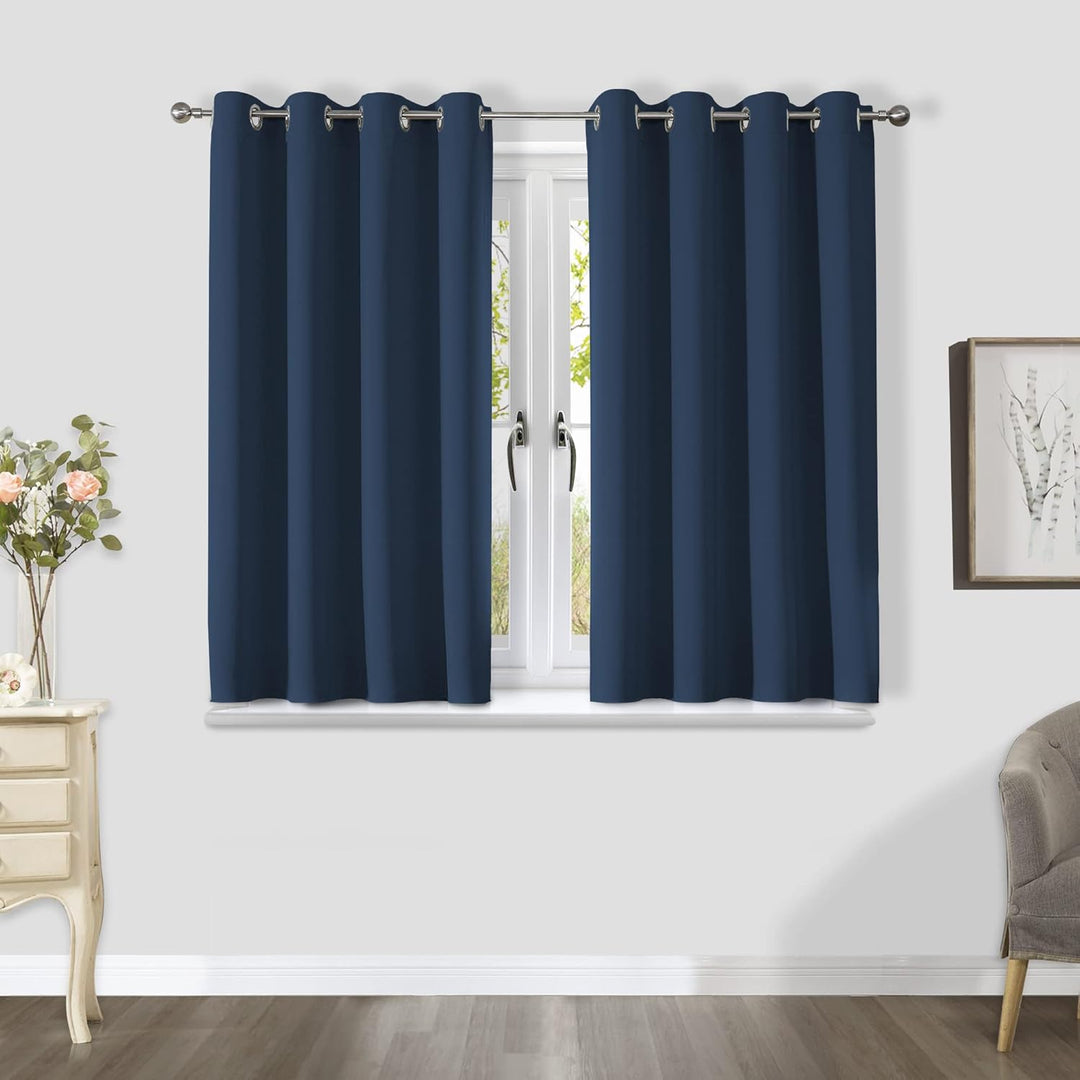 CUCRAF Gardinen mit Ösen Vorhang Blickdicht 2er Set H137 x B132 cm Thermovorhang Kälteschutz Navy Bl