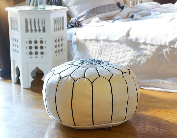 ALMADIH Leder Pouf Creme Echtleder Sitzkissen Beige mit brauner Ziernaht - gefüllt geliefert - Tradi