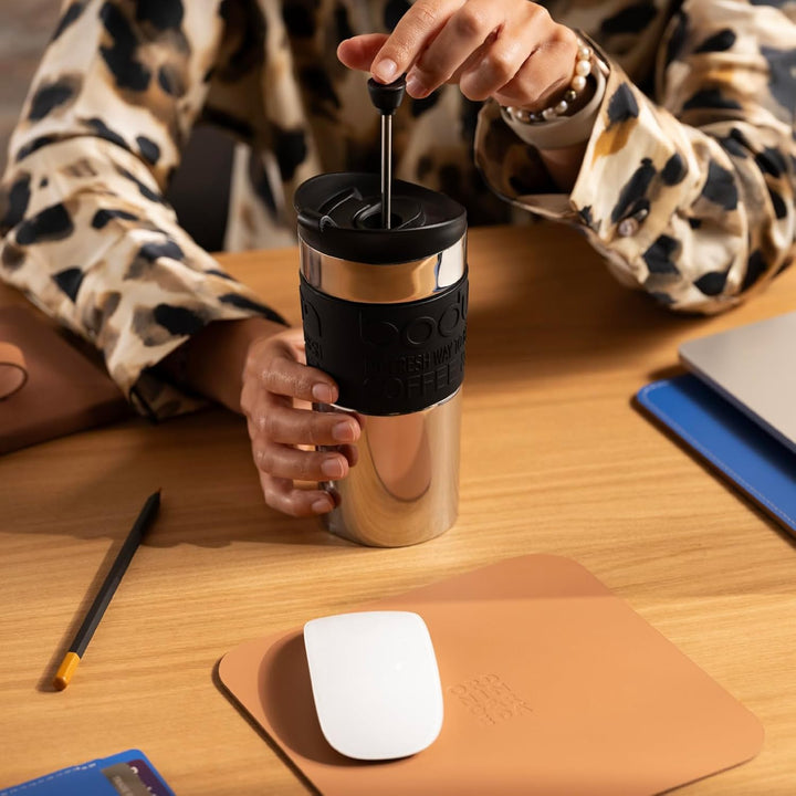 Bodum K11067-01 Travel Press Kaffeebereiter aus Edelstahl in schwarz mit Ersatzdeckel, 350 ml Schwar