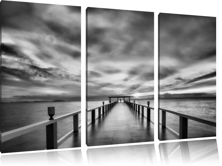 Pixxprint Monocrome, Langer Steg mit verträumtem Himmel 3-Teiler Leinwandbild 120x80 Bild auf Leinwa