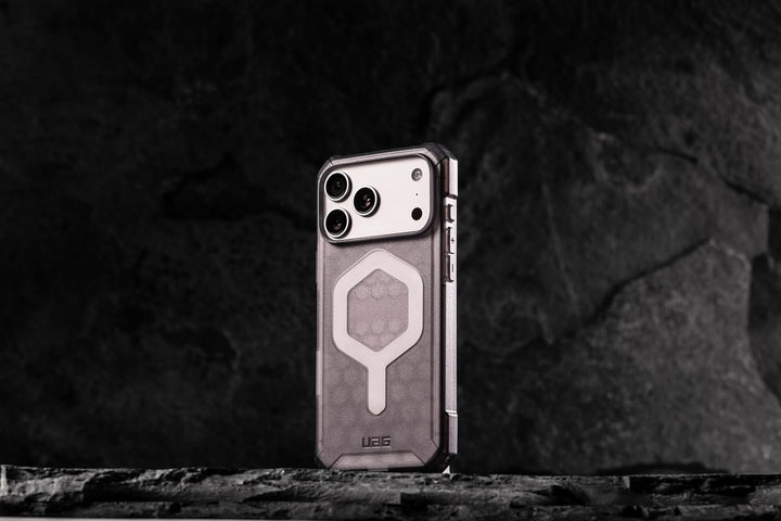 URBAN ARMOR GEAR Essential Armor MS Case kompatibel mit Apple iPhone 17 Hülle (Wireless Charging/Mag