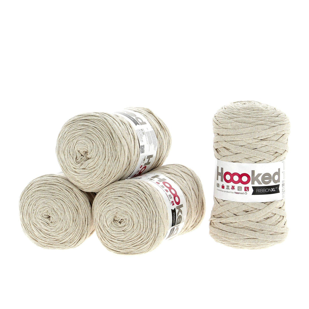 Hoooked RibbonXL Sparset aus 4 Rollen je 120 Meter Riesen-Textilgarn aus recycelter Kleidung in Sand
