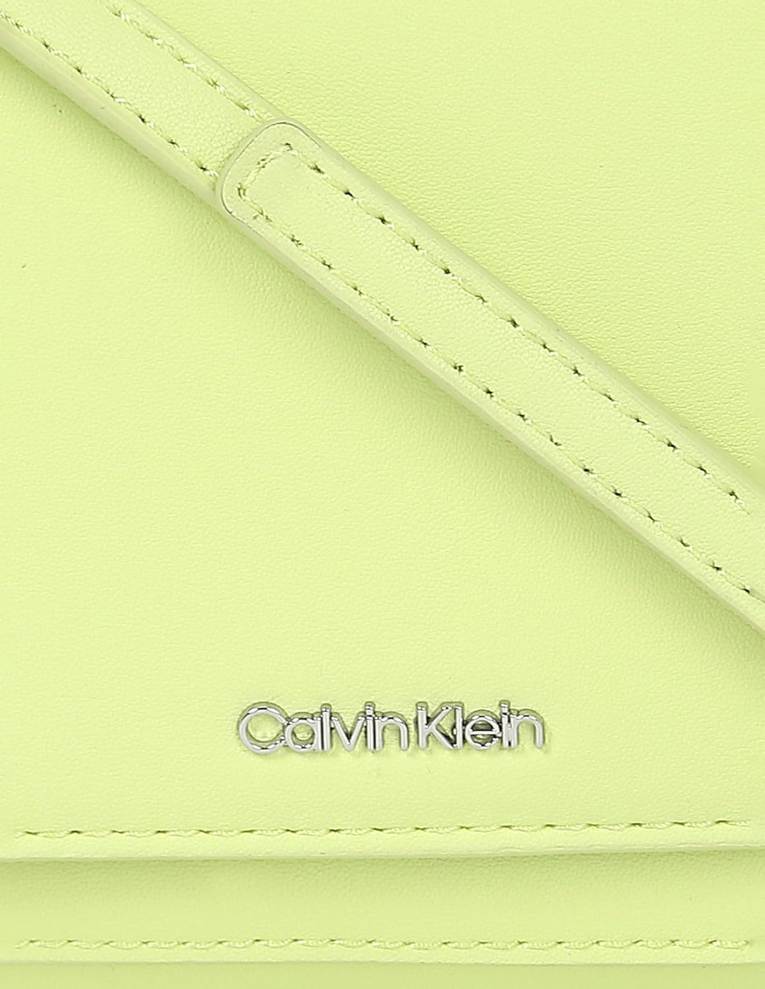 Calvin Klein CK Must Crossbody Spirit Green