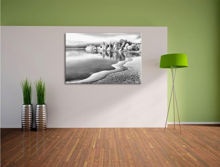 Pixxprint Monocrome, Winterlandschaft Wald Schnee Waldspaziergang, Format: 100x70 auf Leinwand, XXL