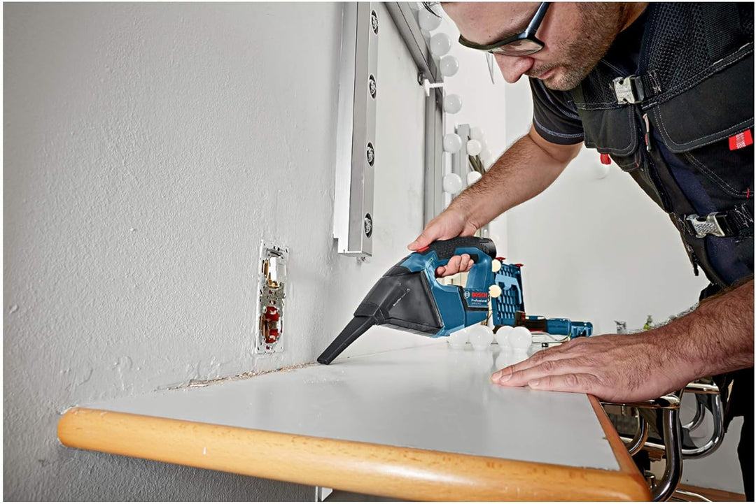 Bosch Professional 12V System Akku-Sauger GAS 12V (inkl. 1x Flachfaltenfilter, Fugendüse, ohne Akkus
