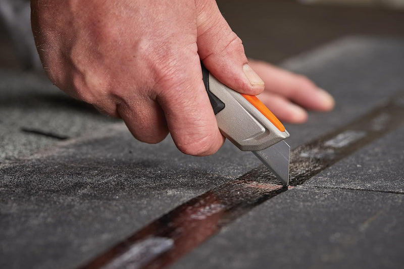 Fiskars Universalmesser mit feststehender Klinge, Länge 18,2 cm, Rostfreier Stahl/Kunststoff, Schwar