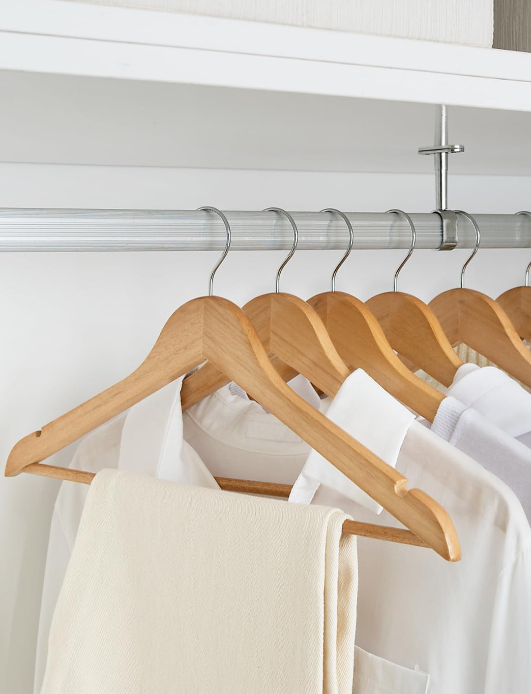 StorageWorks Kleiderbügel, 30er-Pack, natürlicher Kleiderbügel aus Holz, stabile BadeanzugKleiderbüg
