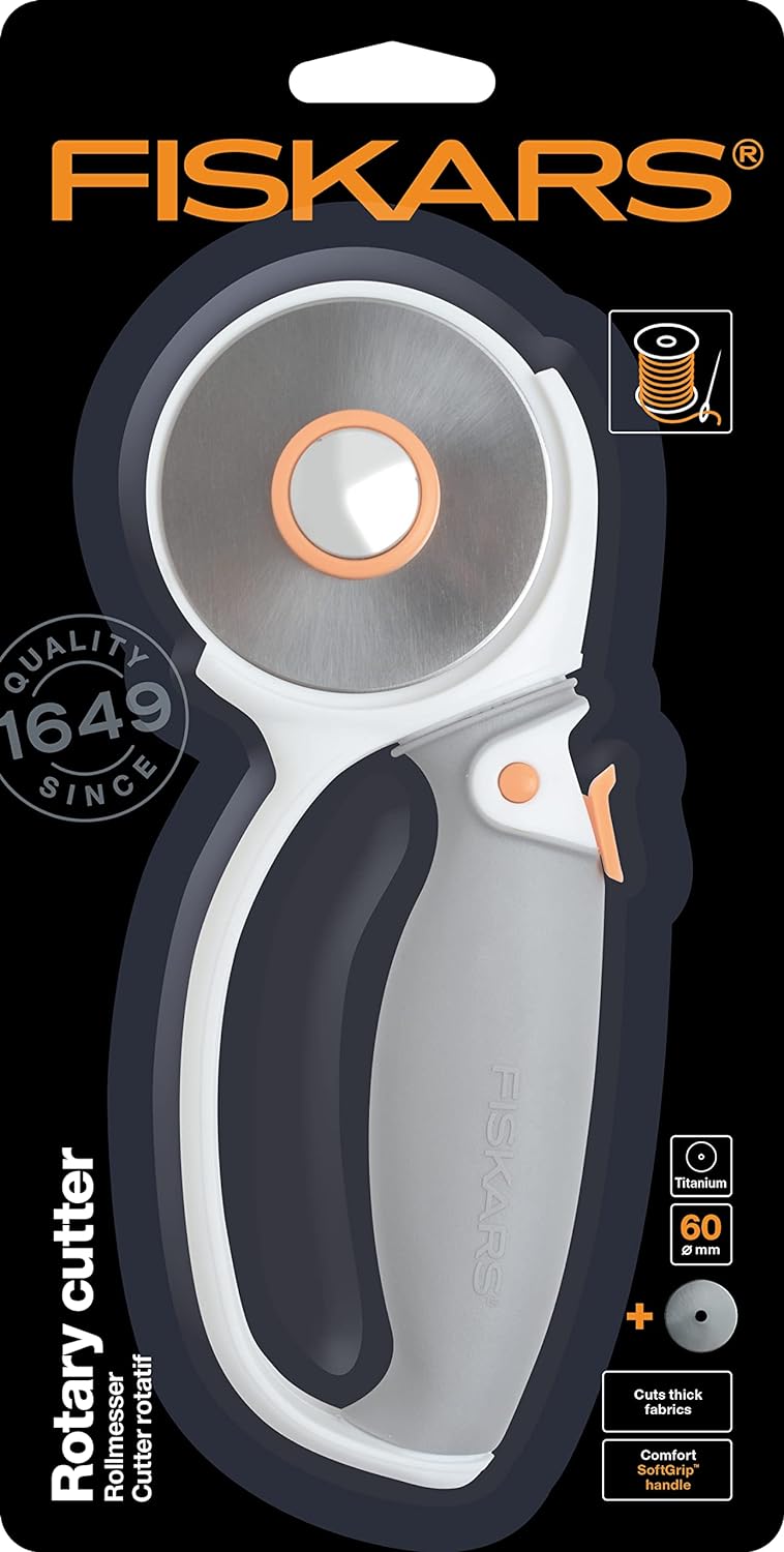 Fiskars A1 Schneidematte, 60 cm x 91 cm, Schnittfest, 1003896 & Titan-Rollmesser, Ø 60 mm, Für Recht