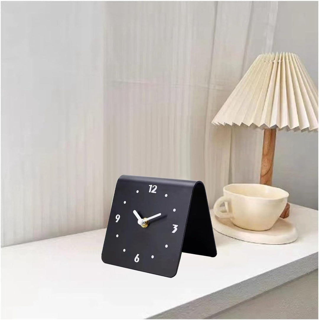 BAOFUYA Moderne Tischuhr, Leises Uhrwerk, Mini Analog Regal, Tisch Kaminuhr für Schlafzimmer, Nachtt