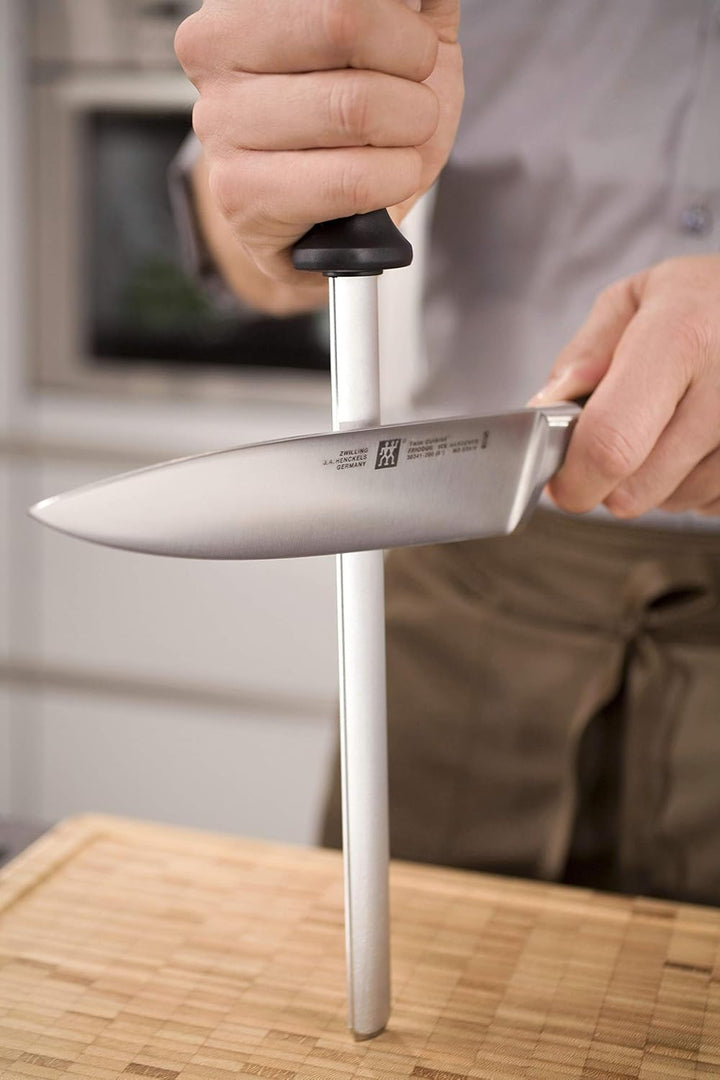 ZWILLING Wetzstahl, Verchromt, Länge: 23 cm, Kunststoffgriff mit Aufhängöse, Schwarz [Made in German