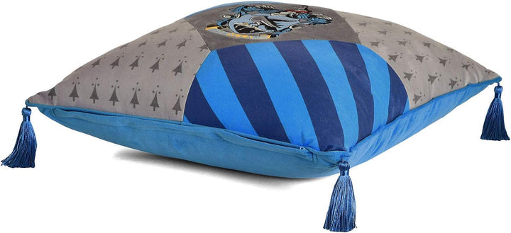 Elbenwald Harry Potter Kissen mit Quasten im Ravenclaw Design mit gesticktem Wappenpatch in den Haus