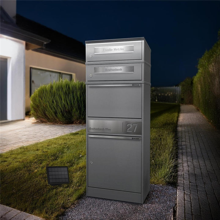 Metzler Paketbriefkasten mit LED-Beleuchtung und abschliessbarem Paketfach in Graualuminium, wetterf