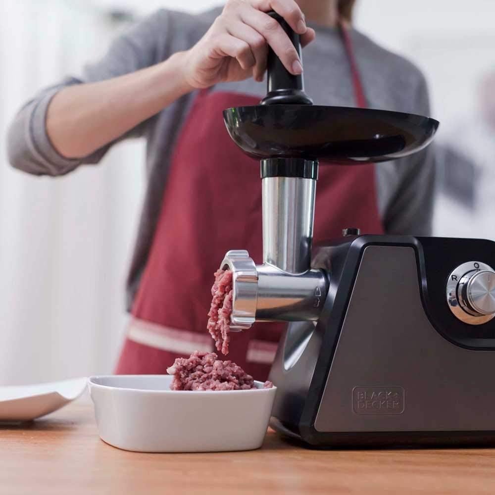 Black+Decker | Fleischwolf | BXMMA1000E | 1000W Leistung | Edelstahl | Aufsatz für Tomatensauce, spe