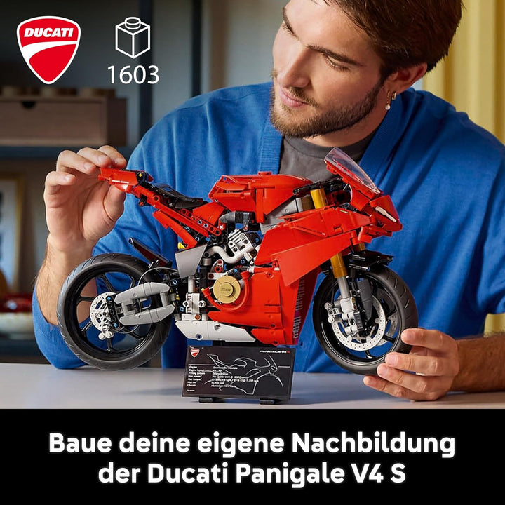 LEGO Technic Ducati Panigale V4 S Motorrad, baubares Motorradmodell, Bausets für Erwachsene, Männer