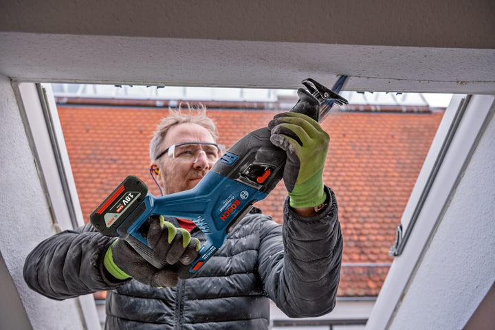 Bosch Professional BITURBO Akku-Säbelsäge GSA 18V-28 (Akkus und Ladegerät nicht enthalten, im Karton