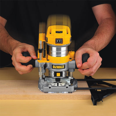 DeWalt Multifunktions-Fräse (900 W)