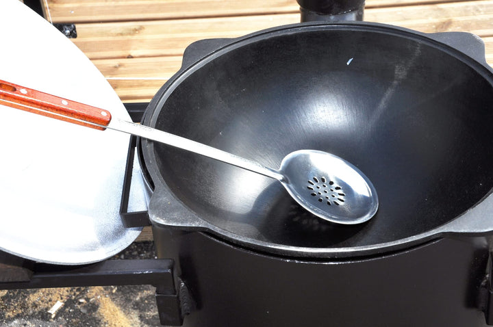 SET (Ofen 3mm + Gusseisen Kessel 16L und Abstreifer 45 cm)