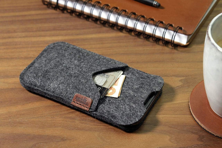 Pack &amp; Smooch Hülle für iPhone SE (2020-2022) / 8/7 Tasche Shetland 100% Merino Wollfilz, Handmade i