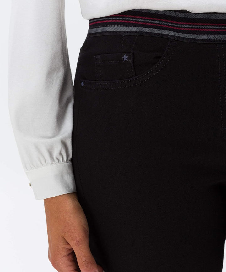 Raphaela by Brax Damen Style Lillyth Line Rundum Schlupf Jersey Super Slim Hose 42W / 32L Schwarz, 4
