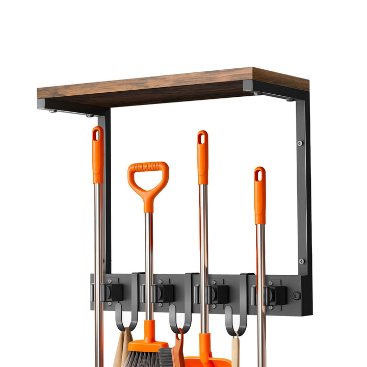 Supforce Besenhalter Wandmontage mit oberer Holzablage, robuster Gerätehalter aus Metall für Reinigu