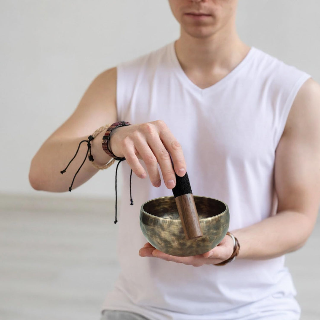 keepdrum Tibetische Bronze-Klangschale Singing Bowl 12 cm mit Klangschalen-Reiber und Untersetzer
