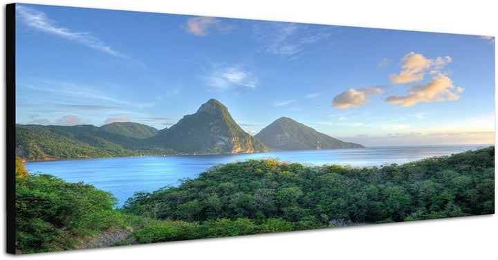 Paul Sinus Art Panoramabild auf Leinwand und Keilrahmen 150x50cm Karibik Berge Wald Meer Sonnenlicht