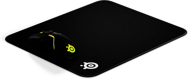 SteelSeries QcK Gaming-Mauspad, mittelgross, genähter Rand, extra langlebig, optimiert für Gaming-Se
