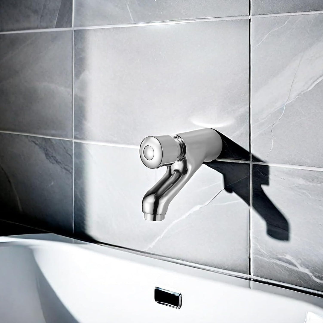 Wandmontierte Waschbeckenarmaturen, Badezimmer-Waschtischarmatur mit selbstschliessendem Druckhebel,