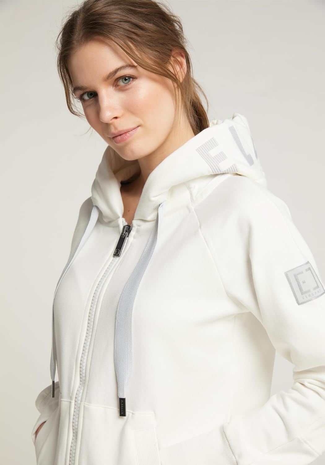 Elbsand Kelda Damen Sweatjacke mit Kapuze, Zip-Jacke, Reissverschluss XS Cloud White, XS Cloud White
