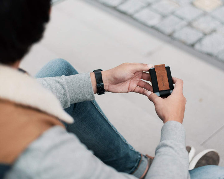 Jaimie Jacobs Minimalist Wallet Nano Boy Pocket Mini Geldbörse aus Textil mit Zugband schmaler Karte