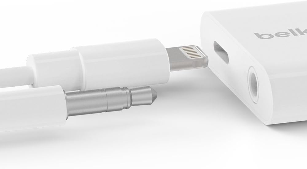 Belkin 3,5 mm Audio + Charge Rockstar (iPhone Aux-Adapter/iPhone-Ladeadapter), weiss 3.5mm audio + c