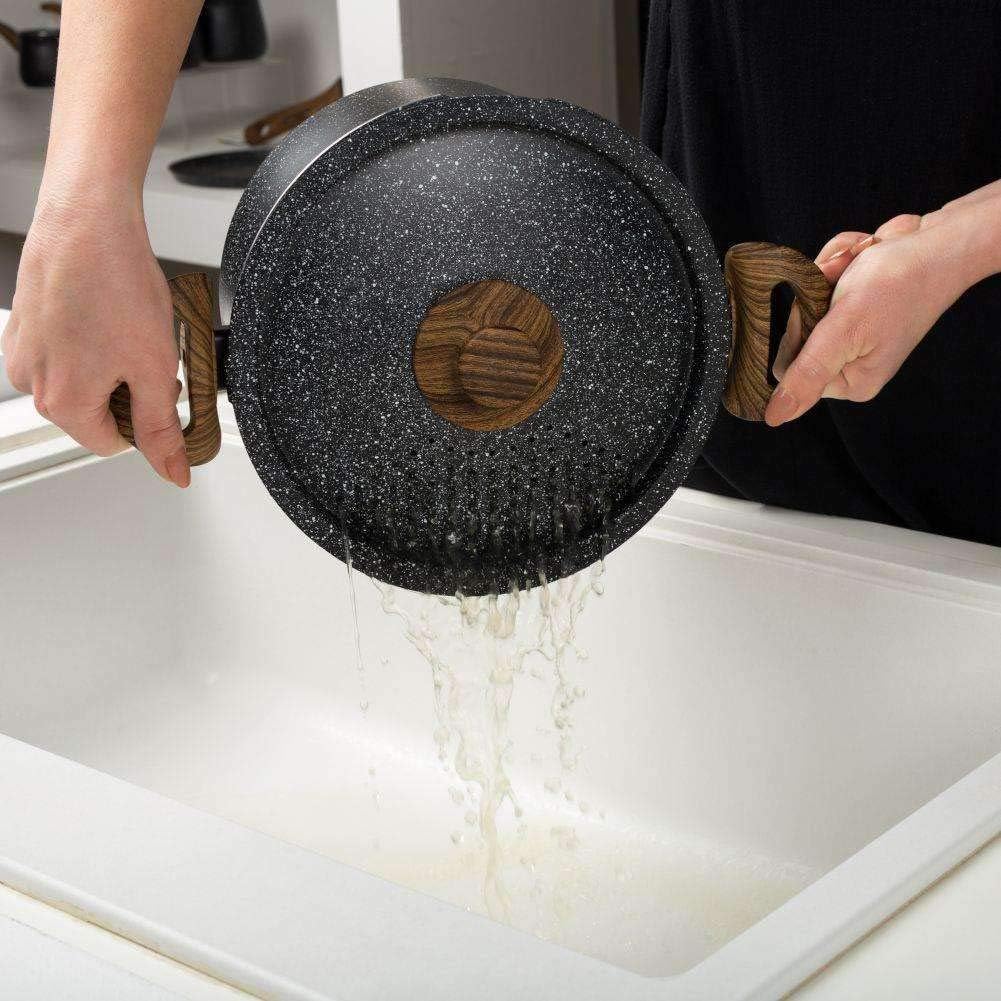 NAVA Kochtopf | 22 cm, 5L | Deckel mit Abseihfunktion | Granitbeschichtung | Für Gasherd und Indukti