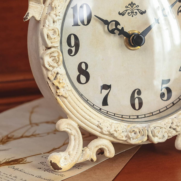 NIKKY HOME Kleine Tischuhr, geräuschlos, nicht tickend, Regal, Schreibtisch, Uhr, batteriebetrieben,