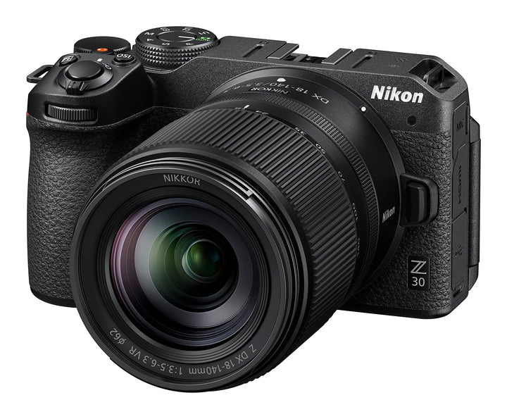 Nikon Z 30 KIT Z DX 18-140mm 1:3,5-6.3 VR (20,9 MP, 11 Bilder pro Sekunde, Hybrid-AF mit Fokus-Assis